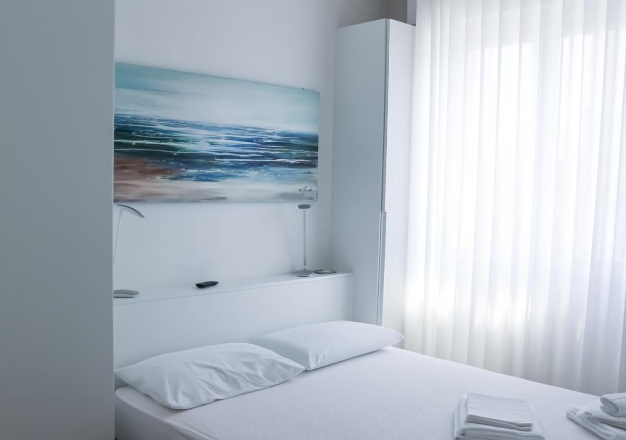 Bmp Apartment Atmosphere 2 Centrale, Vista Mare, Parcheggio Riccione Exterior foto